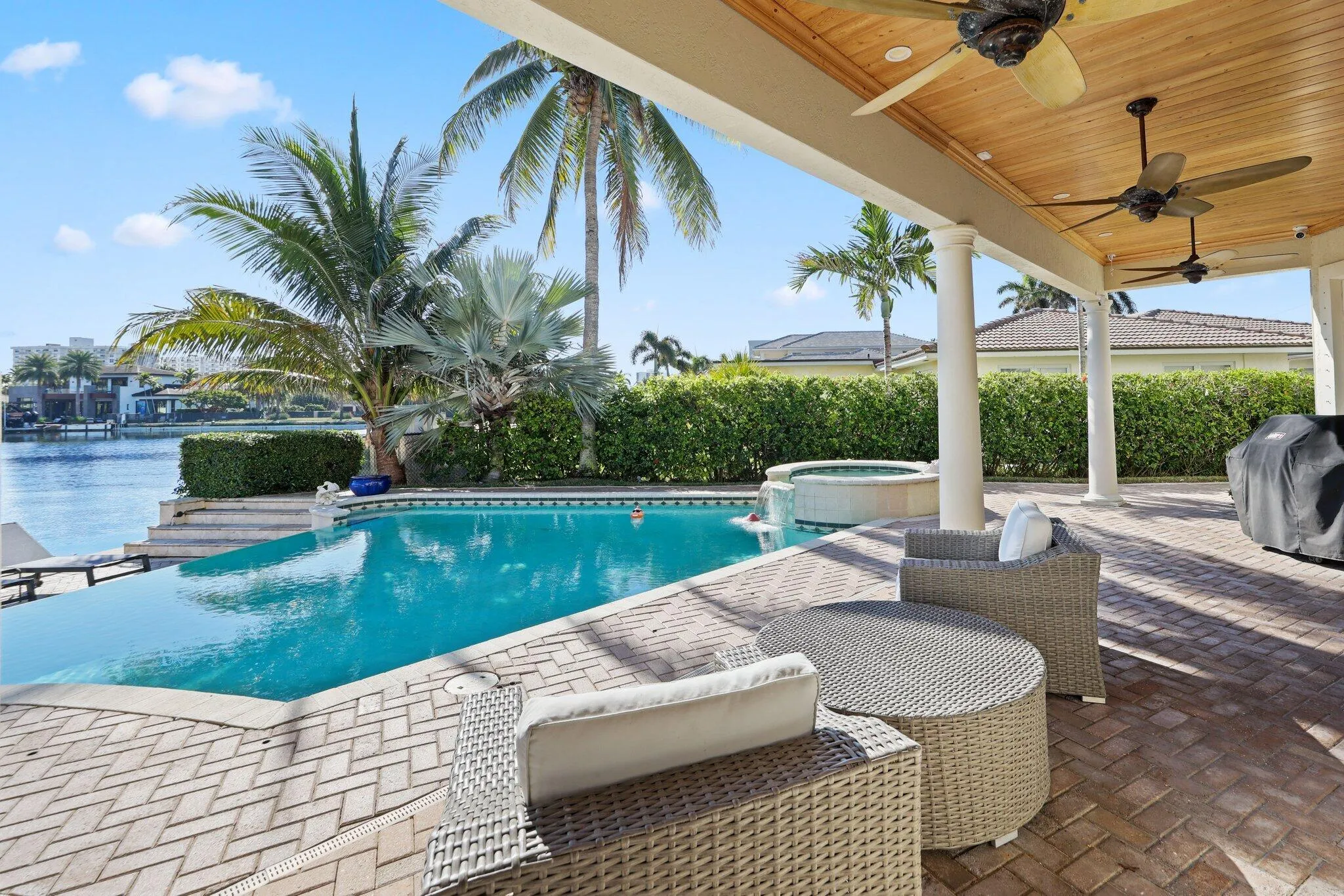 4317 Intracoastal Drive - 105.jpg-SMALL