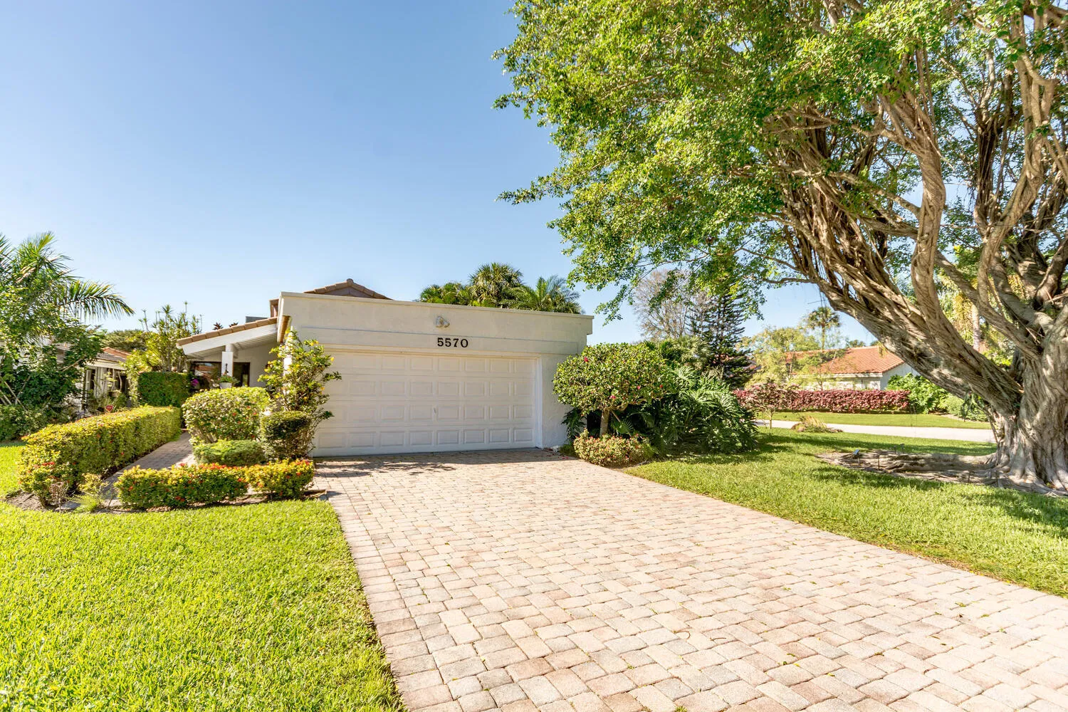 5570 Piping Rock Dr Boynton-large-002-00