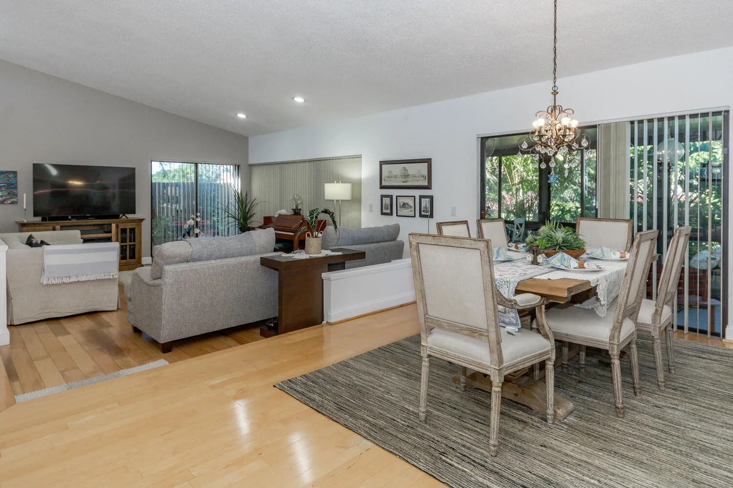 5570 Piping Rock Dr Boynton-large-013-02