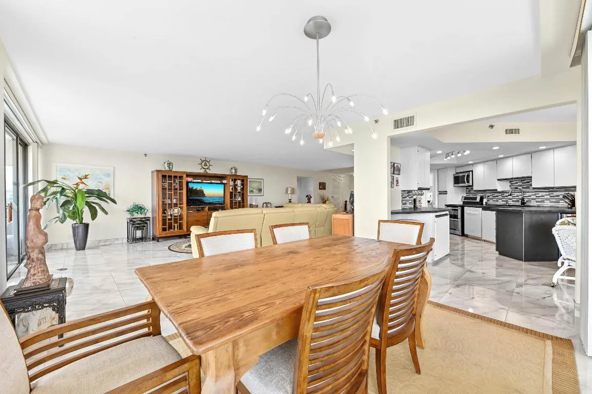 KITCHEN OPEN TO DINING AREA