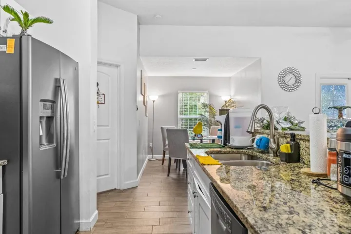 1035_34th_Avenue_SW-144_19