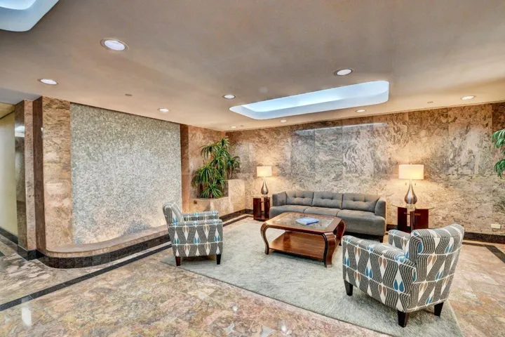 Villa Costa Lobby