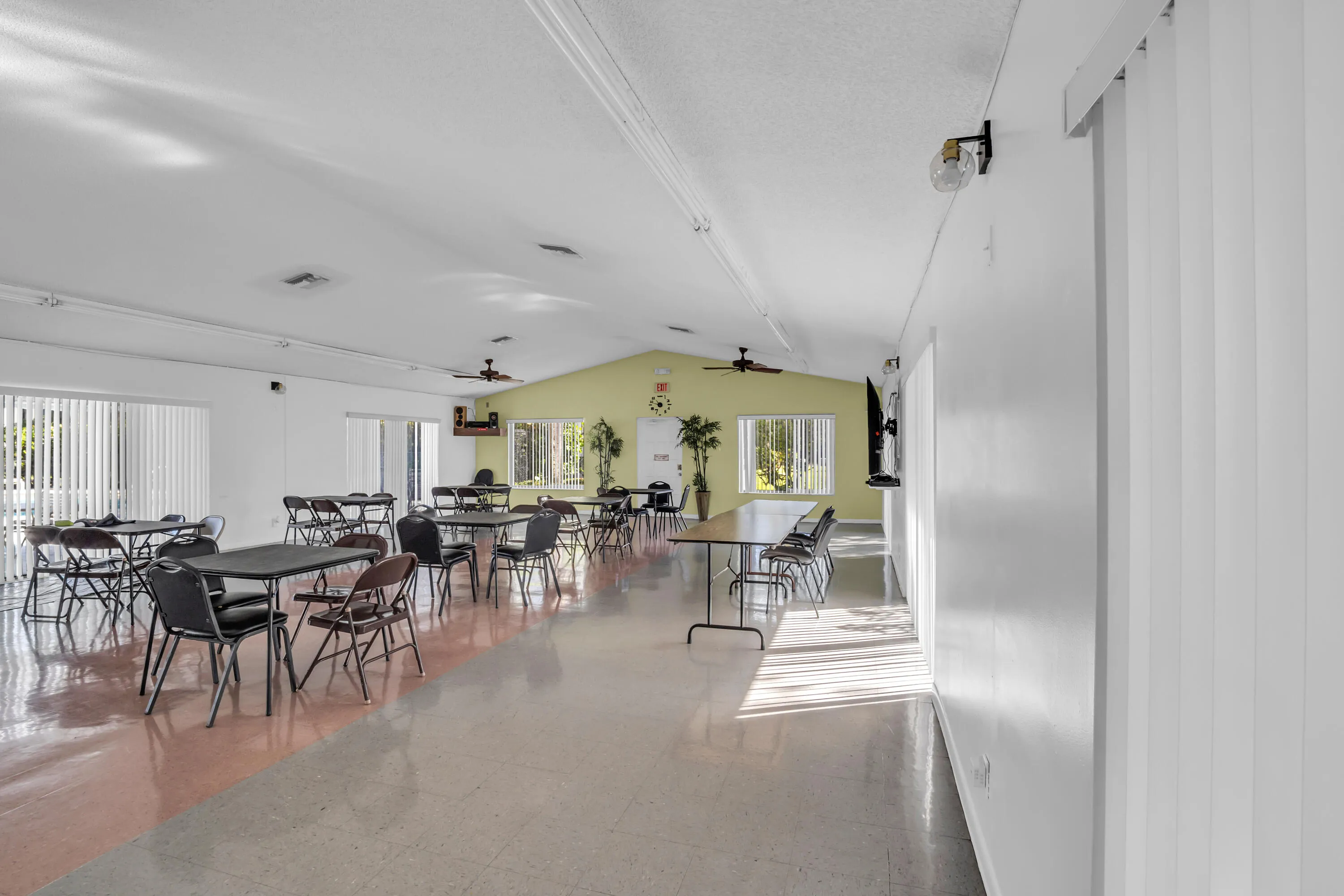 1012 Green Pine Blvd-23