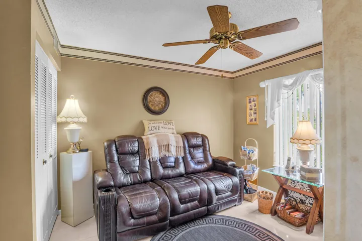 1012 Green Pine Blvd-7