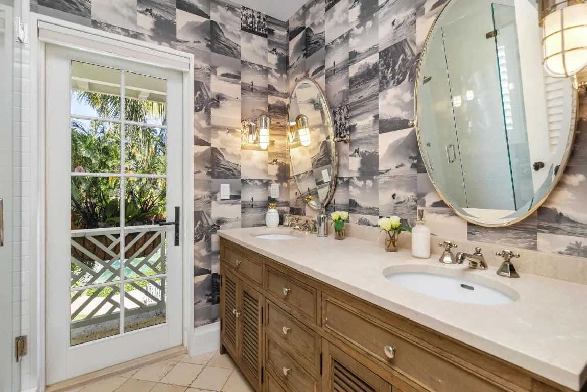 Guest House Bathroom