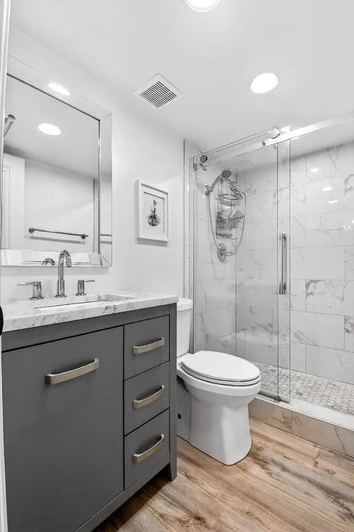 2nd Bathroom