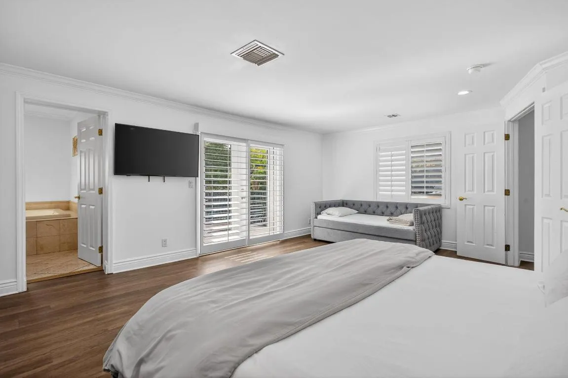 40-web-or-mls-736-6836