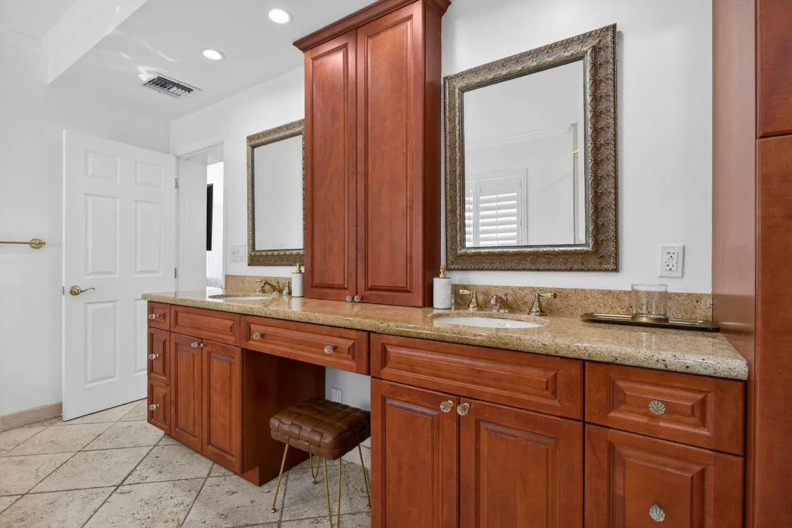 44-web-or-mls-736-6860