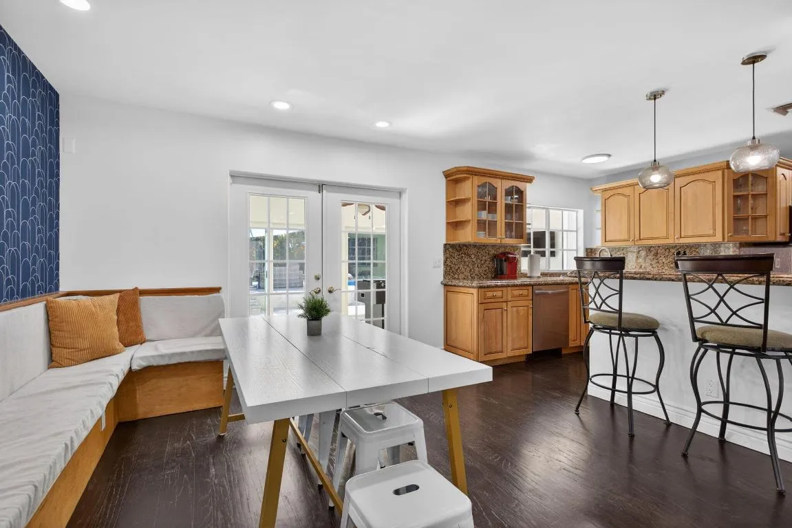 20-web-or-mls-736-6736