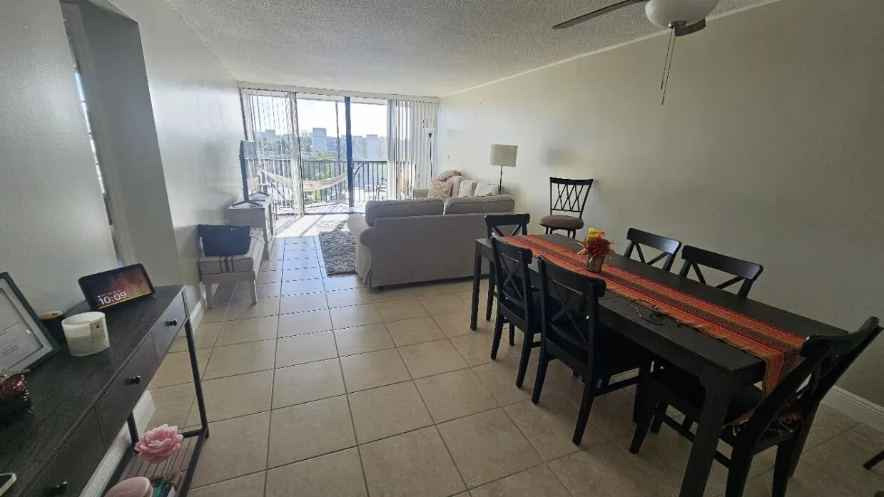 BOCA BAYOU LIVING ROOM 2