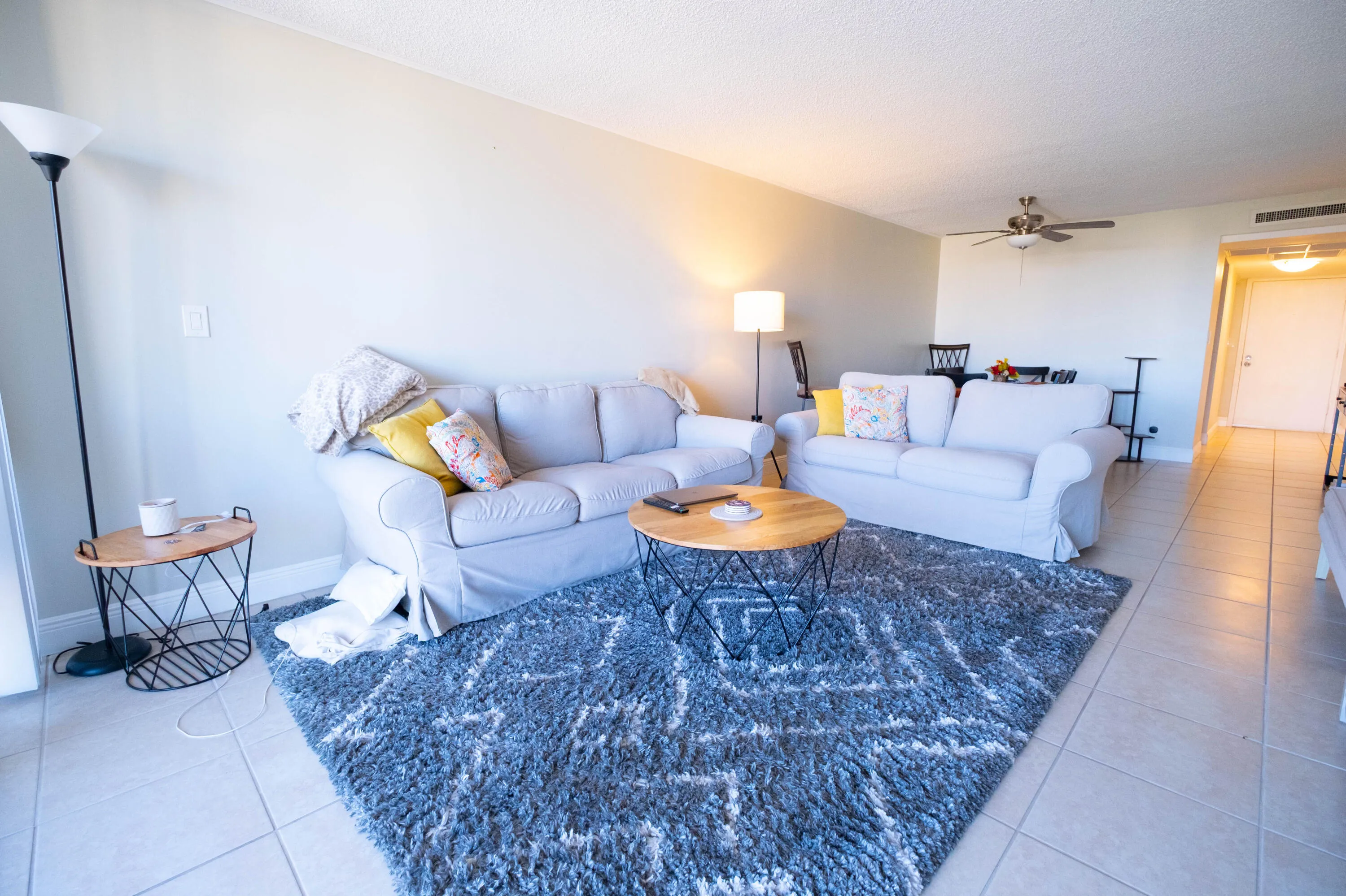 BOCA BAYOU LIVING ROOM