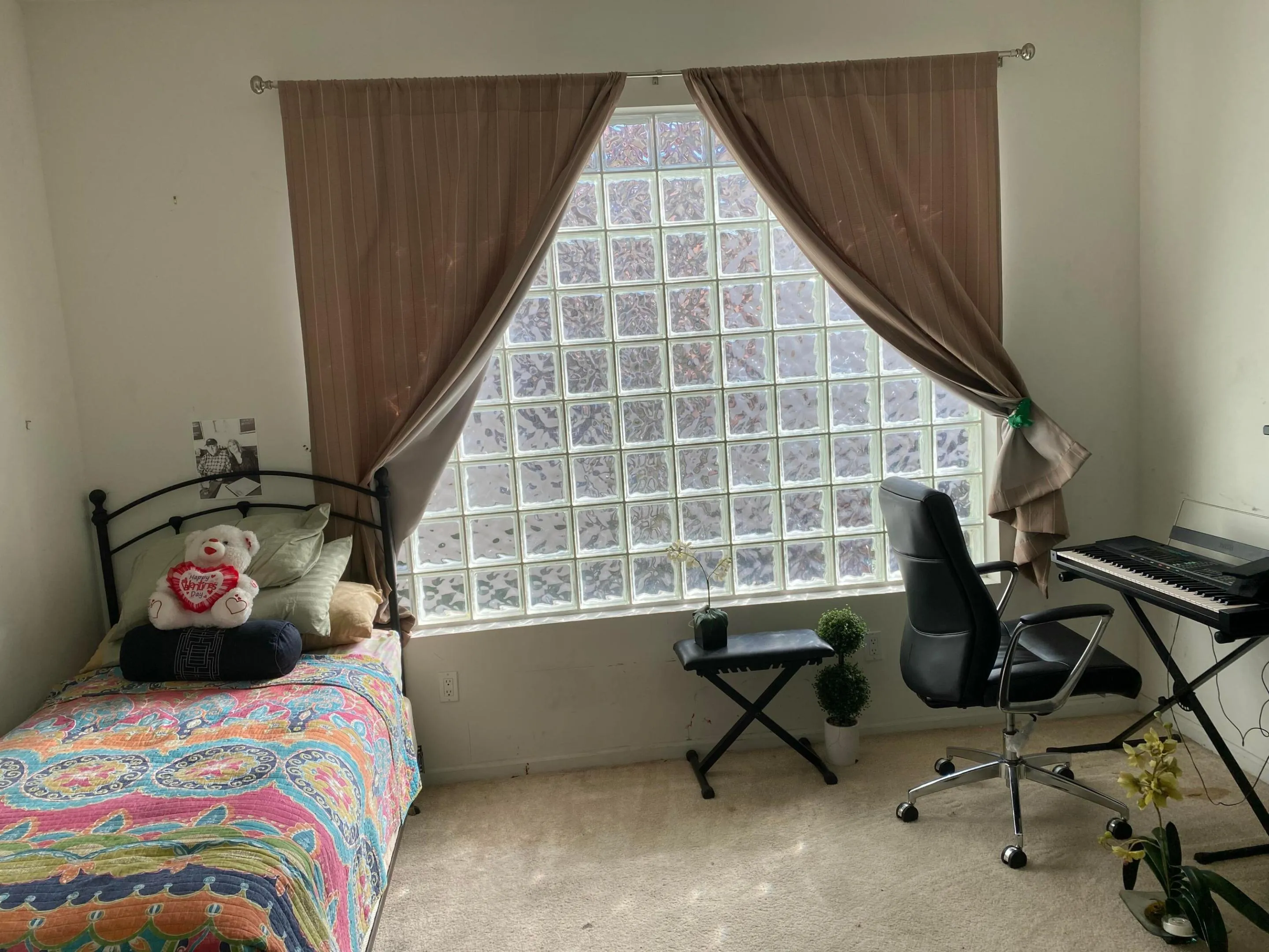 OFFICE/DEN