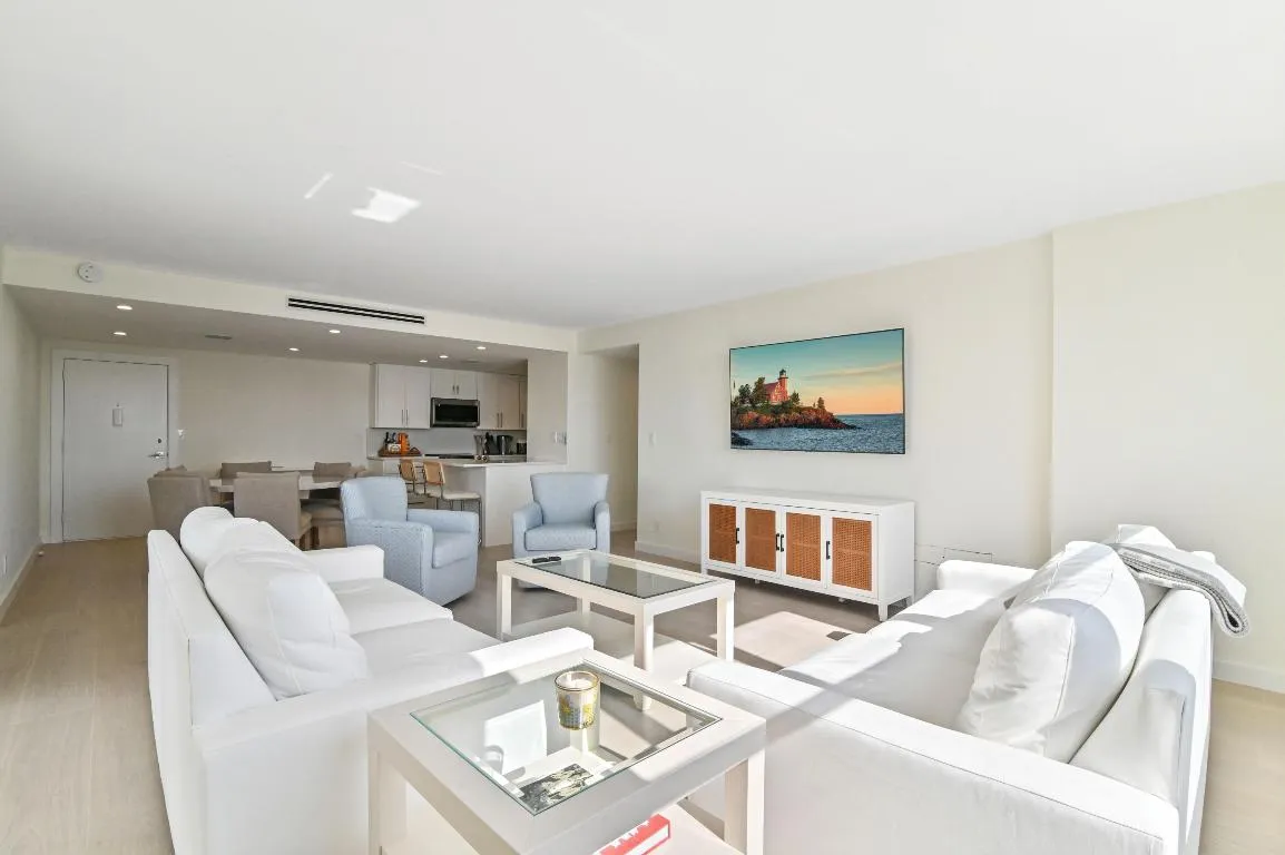 09 living room 02