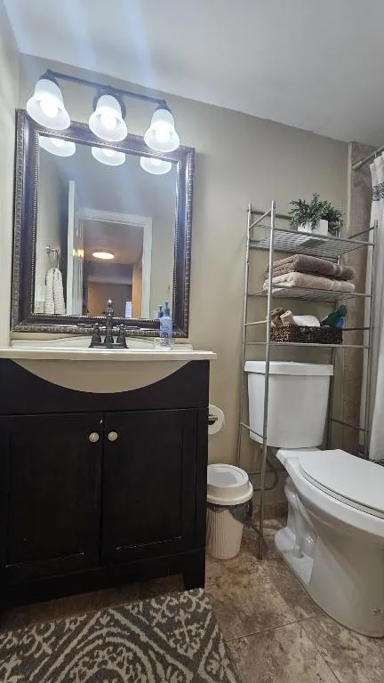 M139 2ND BATHROOM 2