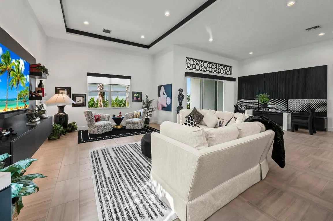 24 Living Room 03