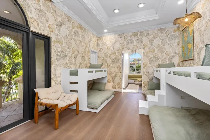 Guest bedroom