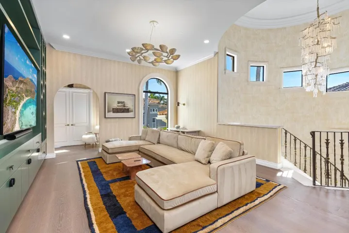 Upstairs lounge