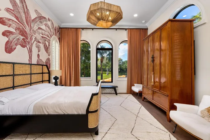 Guest bedroom