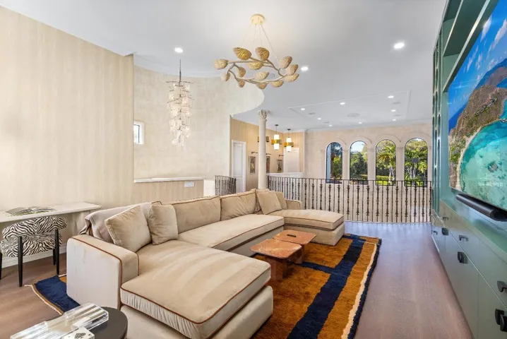 Upstairs lounge