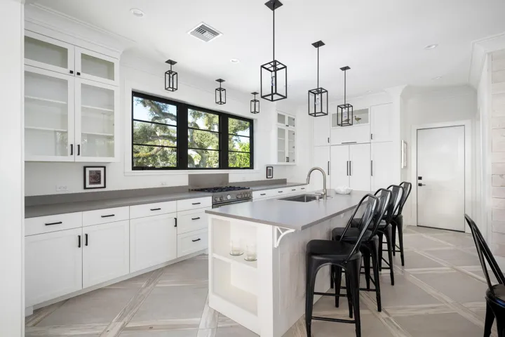17-web-or-mls-506 Conn Way-17