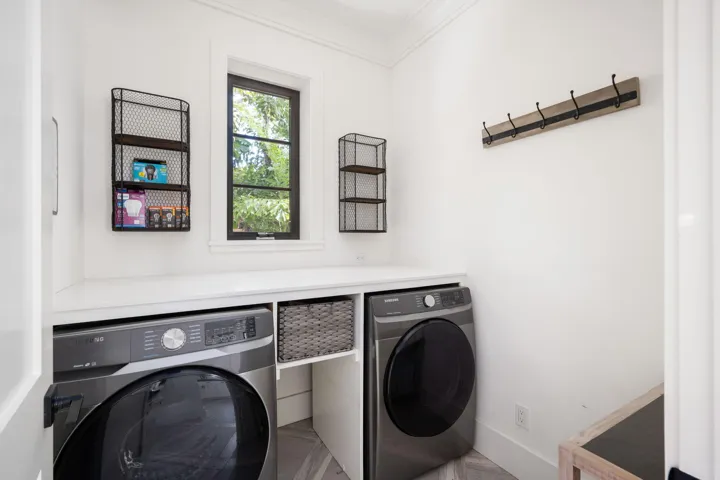21-web-or-mls-506 Conn Way-22