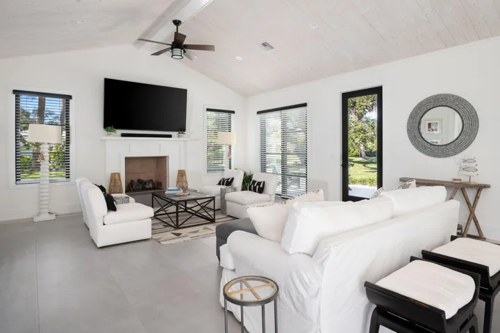 8-web-or-mls-506 Conn Way-8