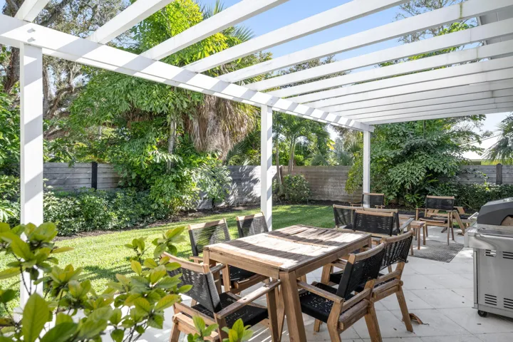 35-web-or-mls-506 Conn Way-35