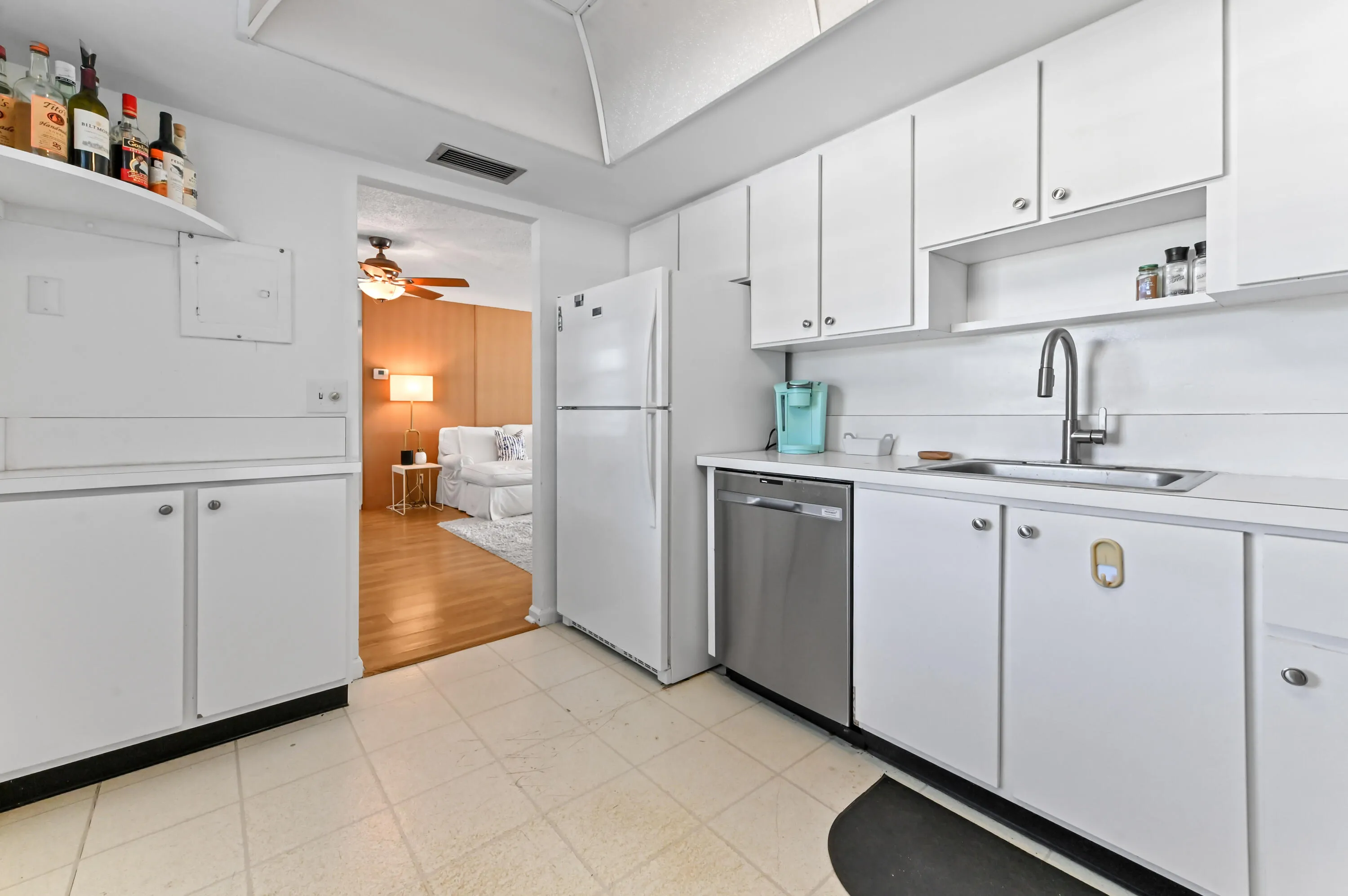 12 kitchen 02