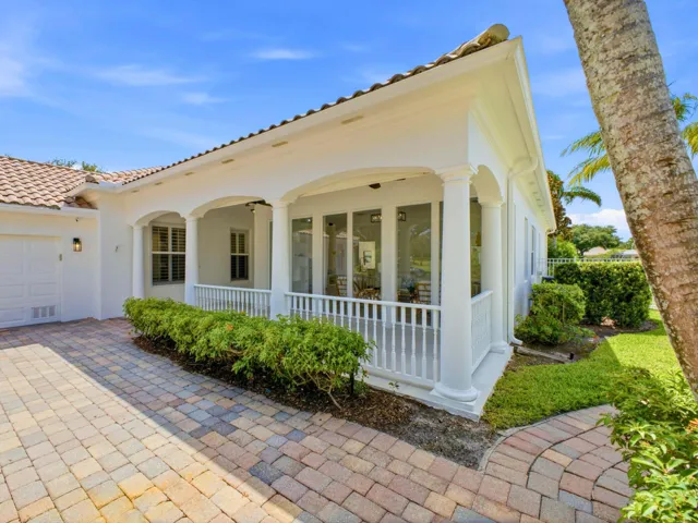 Entry Porch 1