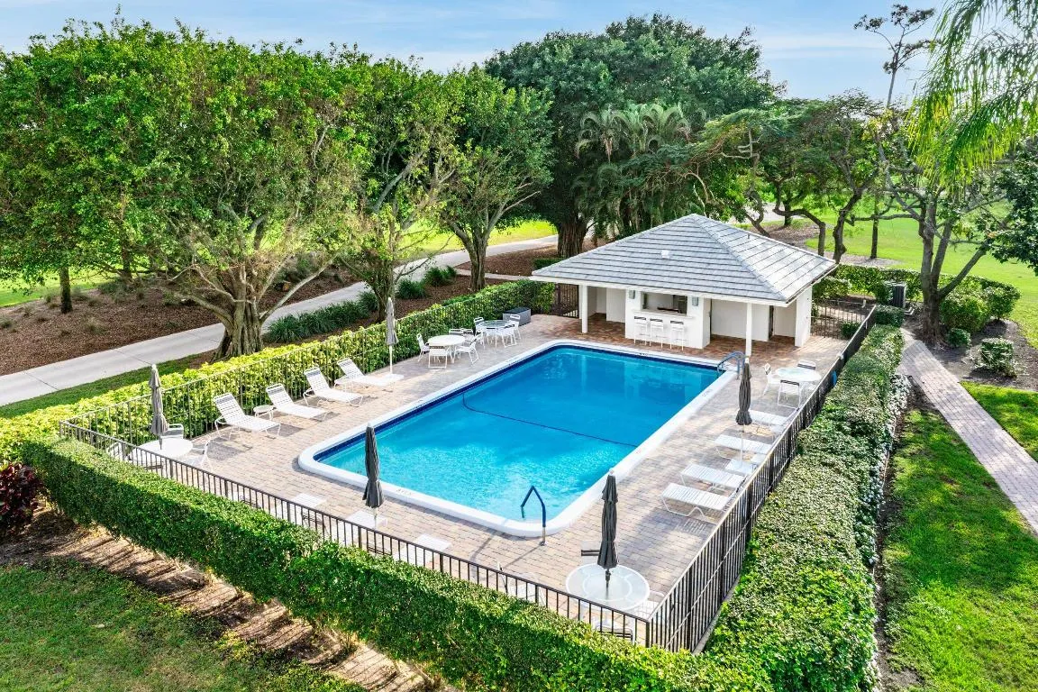 Area Pool