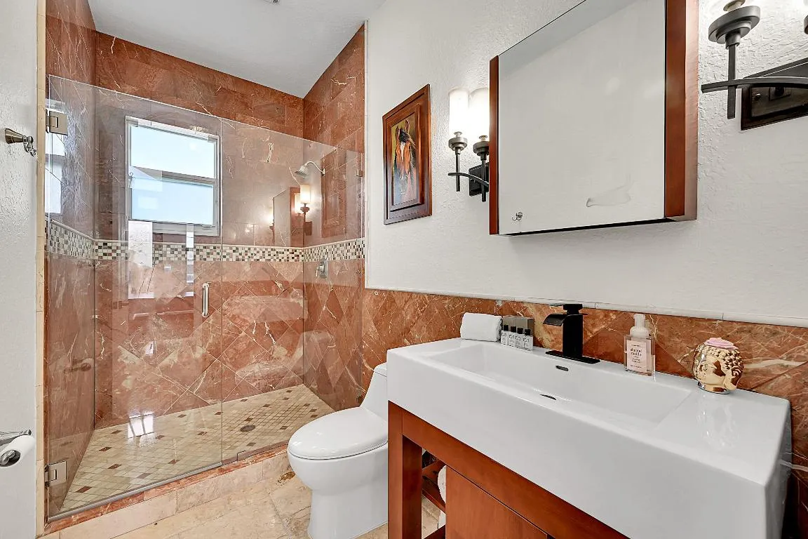 Bathroom #4
