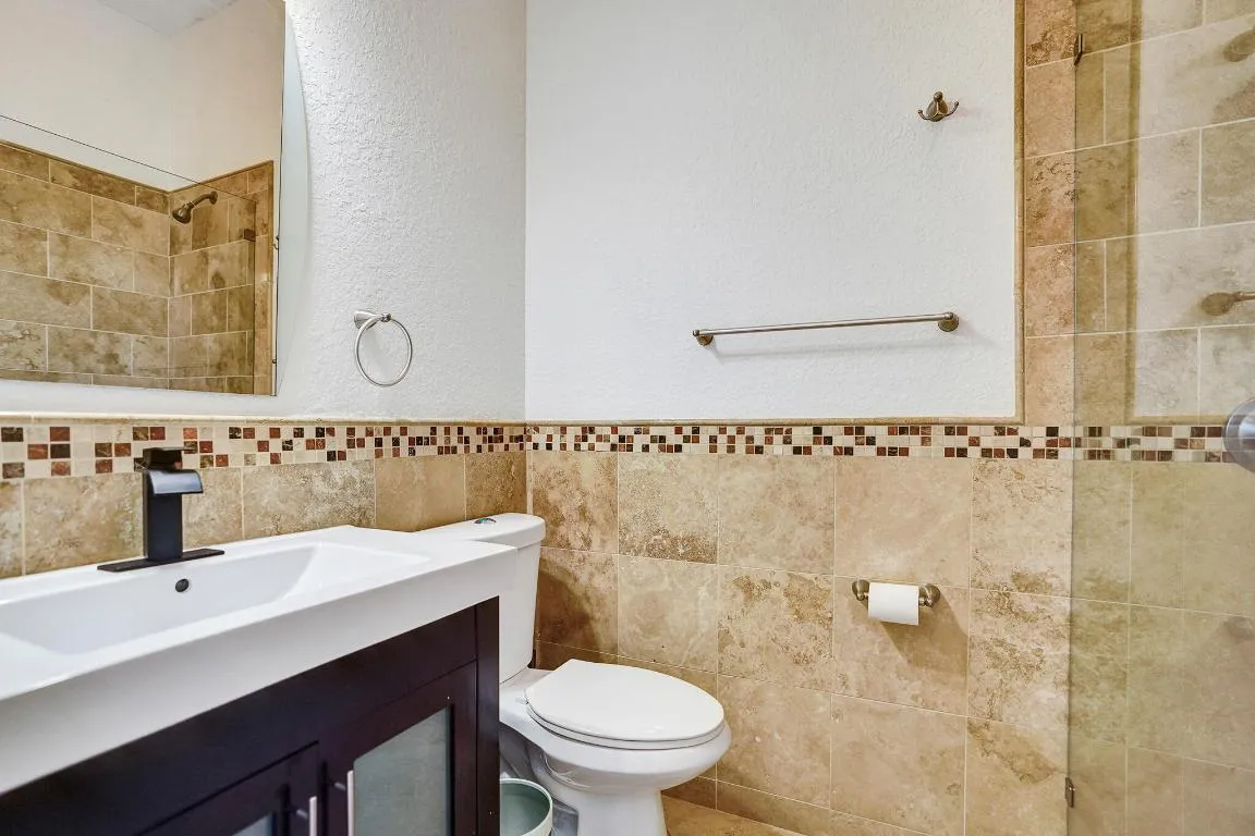 Bathroom #2