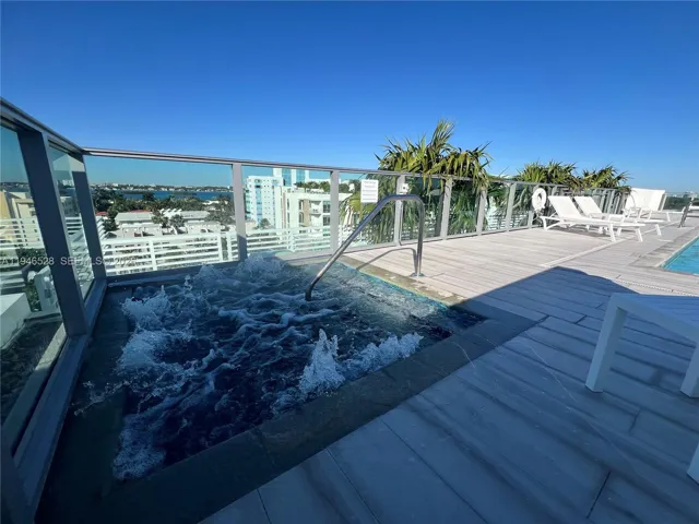 Jacuzzi