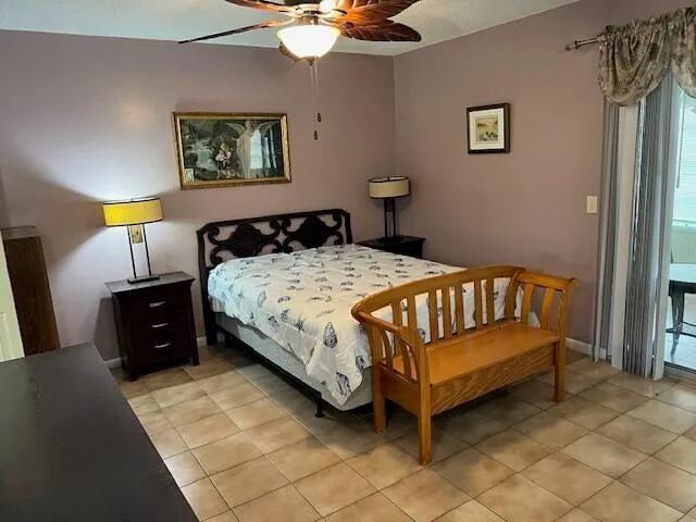 bed 1027