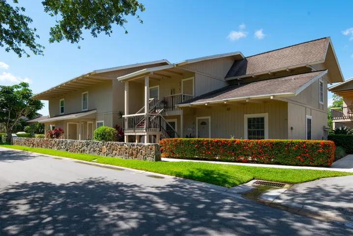 © Clark-9130 SE Riverfront Terrace - L-0