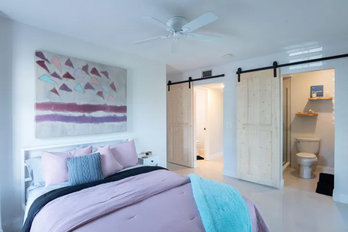 © Clark-9130 SE Riverfront Terrace - L-0