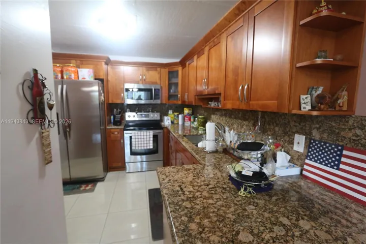 Photo 4