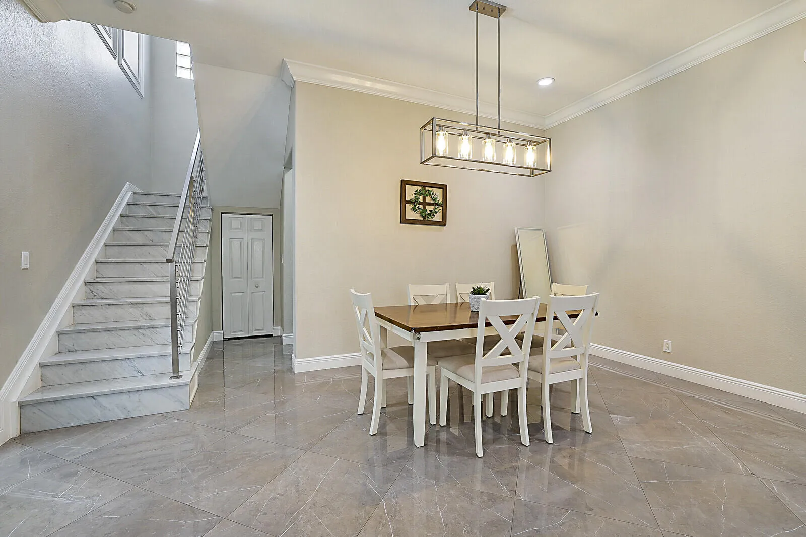 07_7167_Ivy_Crossing_Lane7_mls