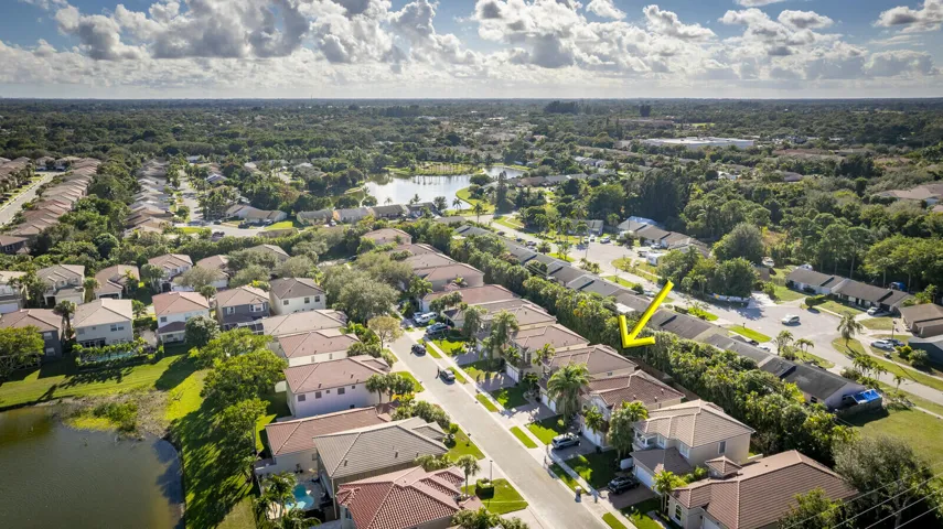 54_7167_Ivy_Crossing_Lane54_mls