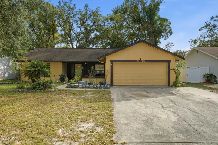 7605 N SANIBEL
