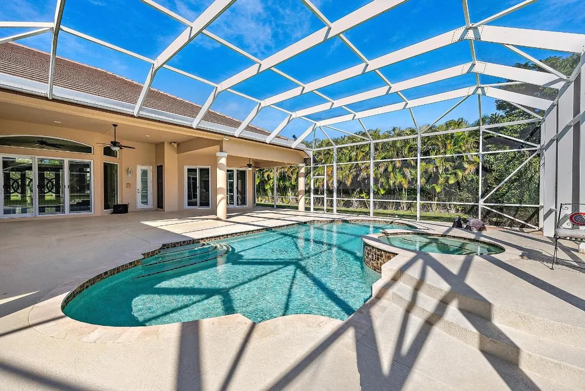 Screened in Patio
