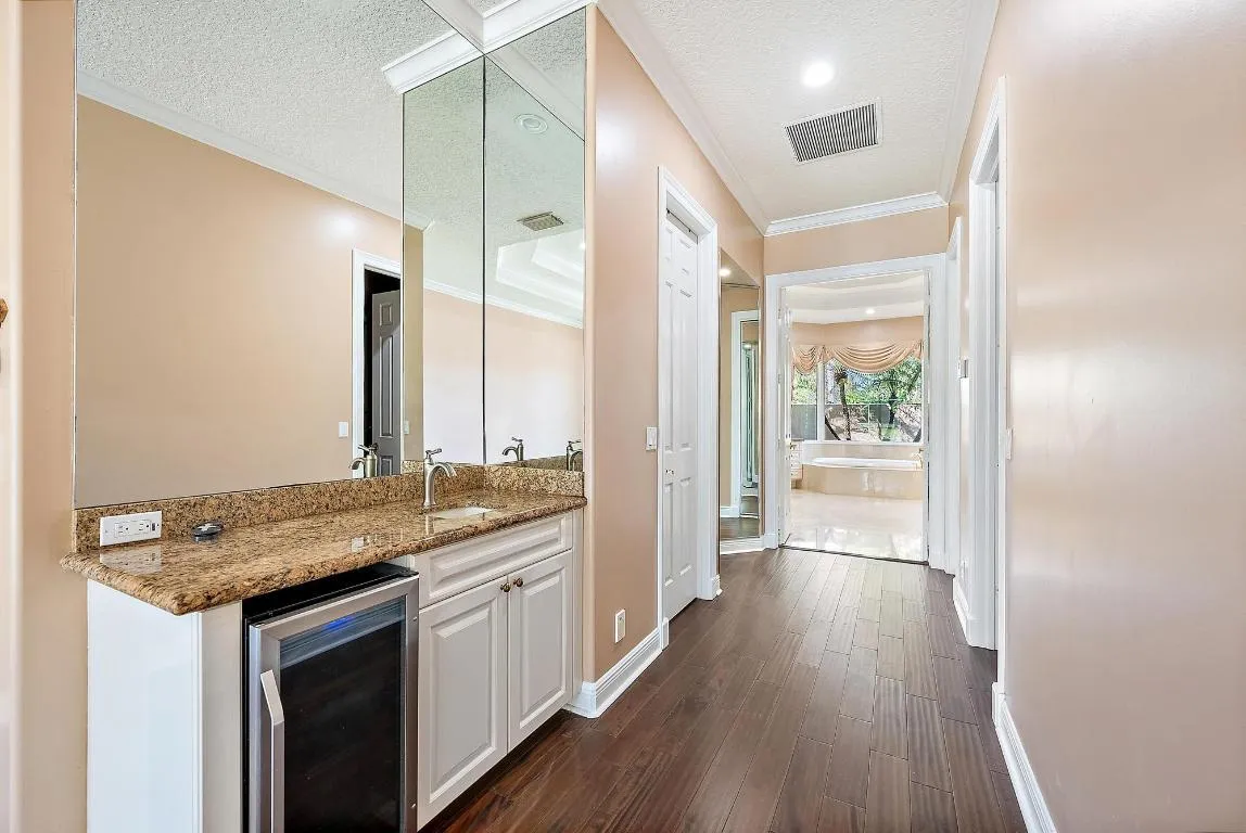 Wet Bar