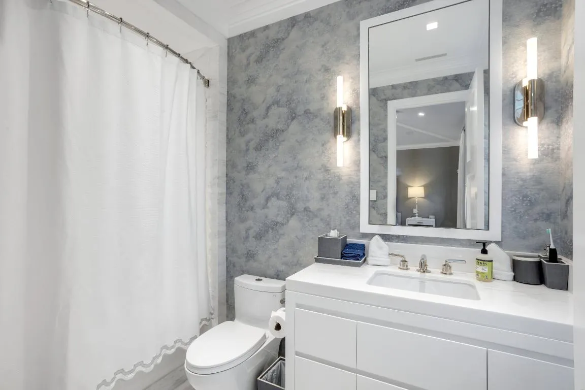 mls_BATHROOM_4_EB