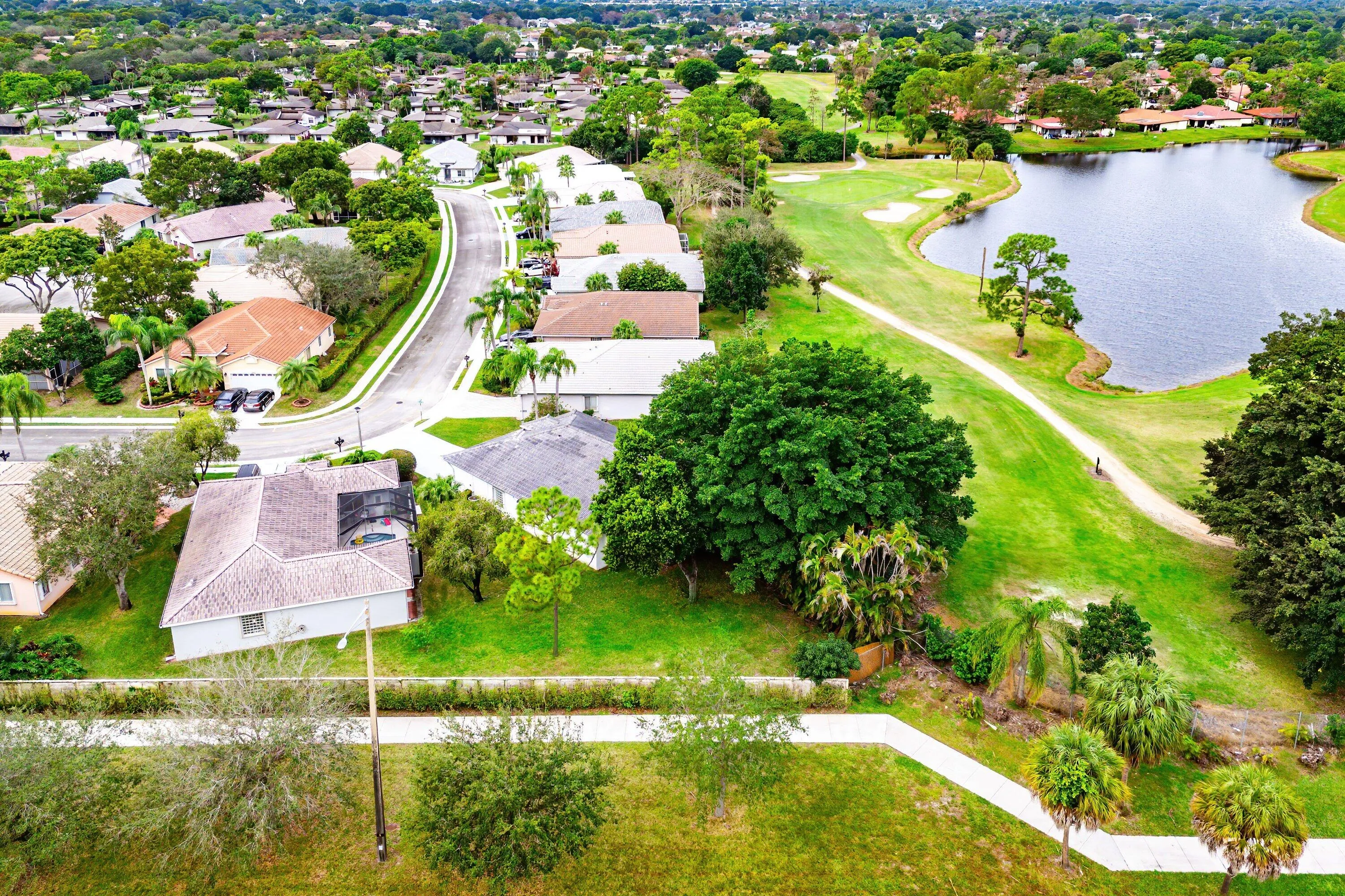 046-7707Northwest79thStreet-Tamarac-FL-3
