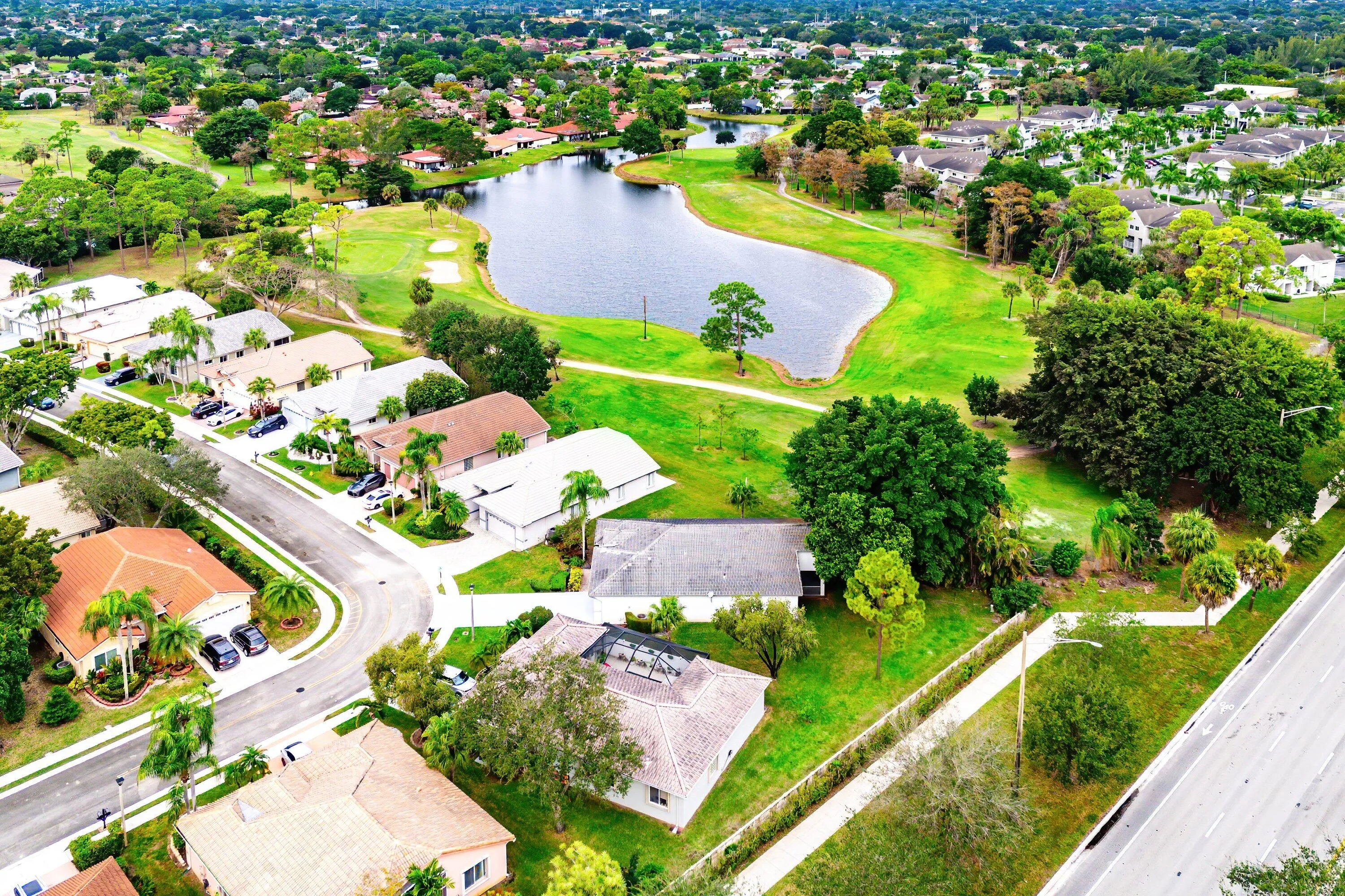 049-7707Northwest79thStreet-Tamarac-FL-3