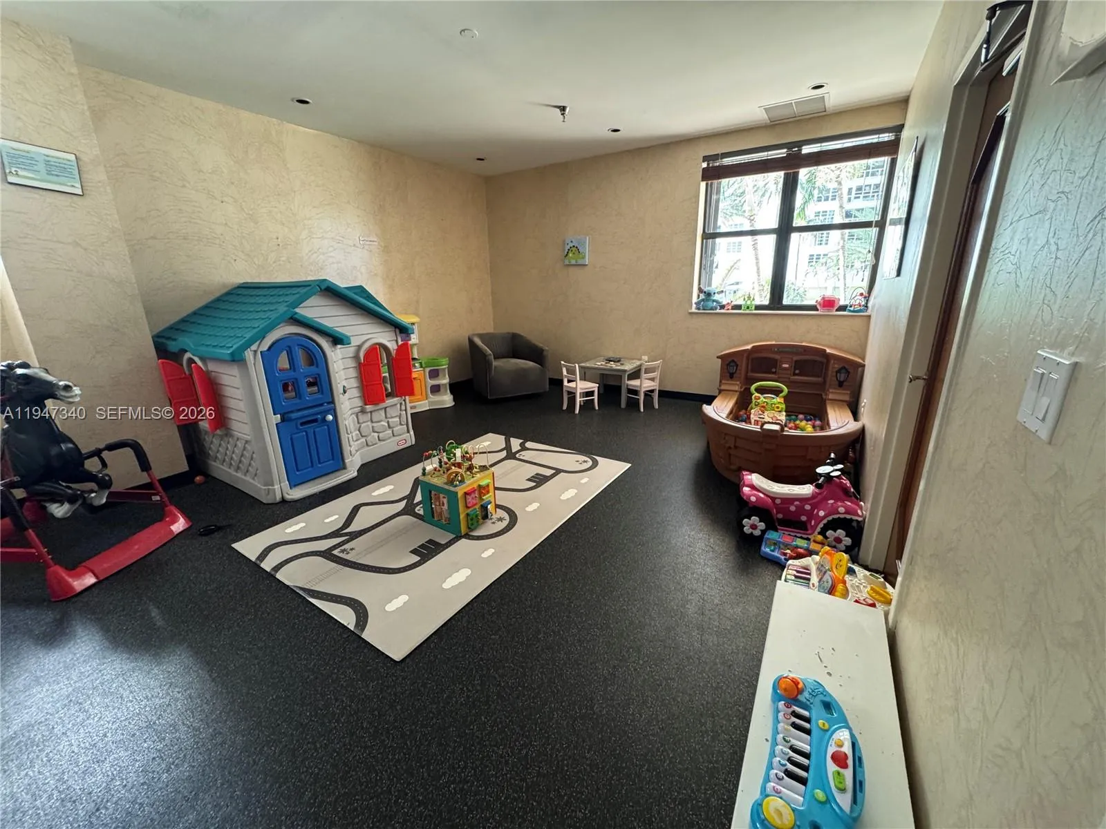 Property photo 90