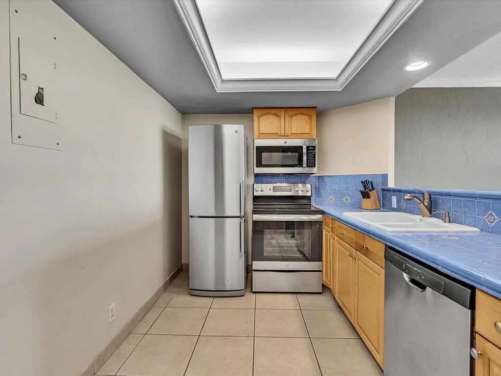 HUGE kitchen