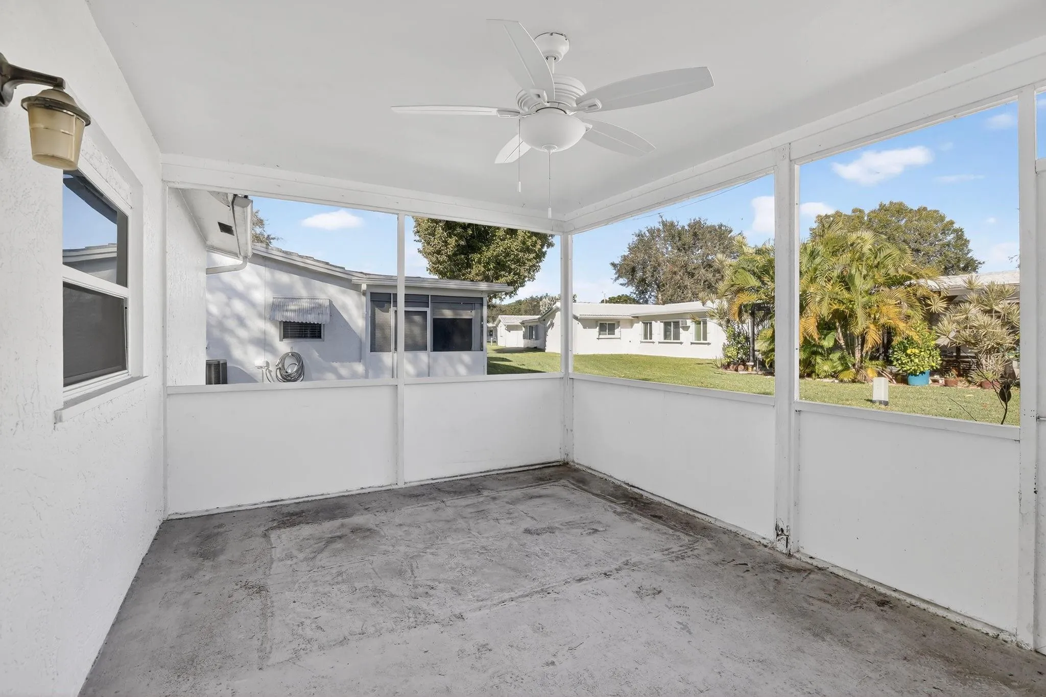 Screened in Patio