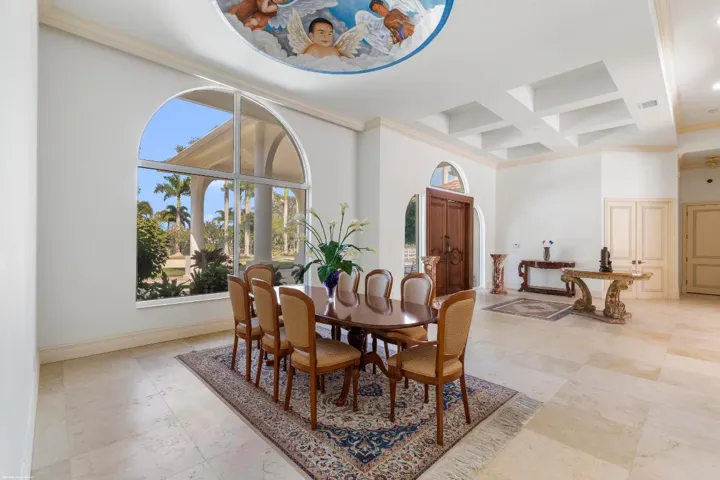 Formal Dining