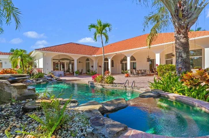 Pool & Patio